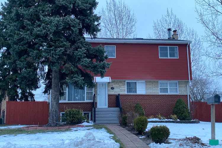 7153 Beloit Ave Bridgeview, IL 60455, Cook County