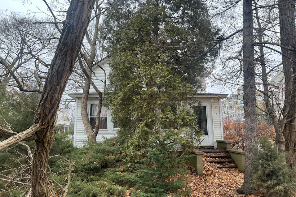 5 Lakeview Place Lake Zurich, IL 60047, Lake County