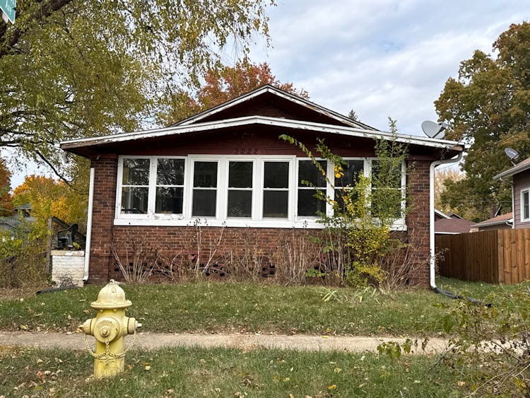 2222 17th Ave Rockford, IL 61104, Winnebago County