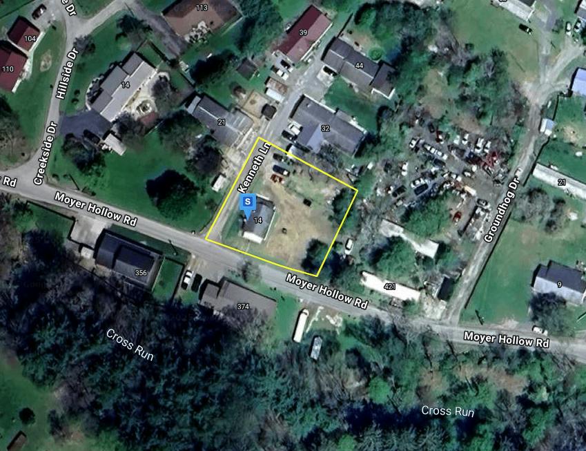 White Lamb Ln, Elkins, WV 26241