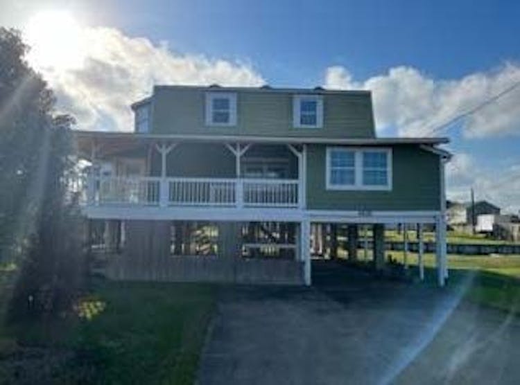 4430 Island Dr Dickinson, TX 77539, Galveston County