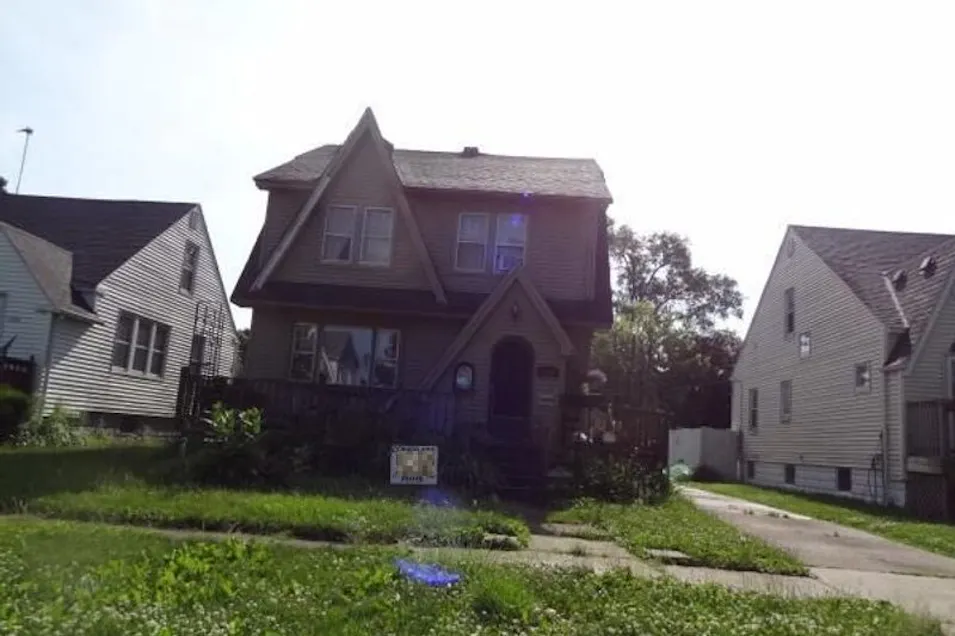 1312 18th St Port Huron, MI 48060, Saint Clair County