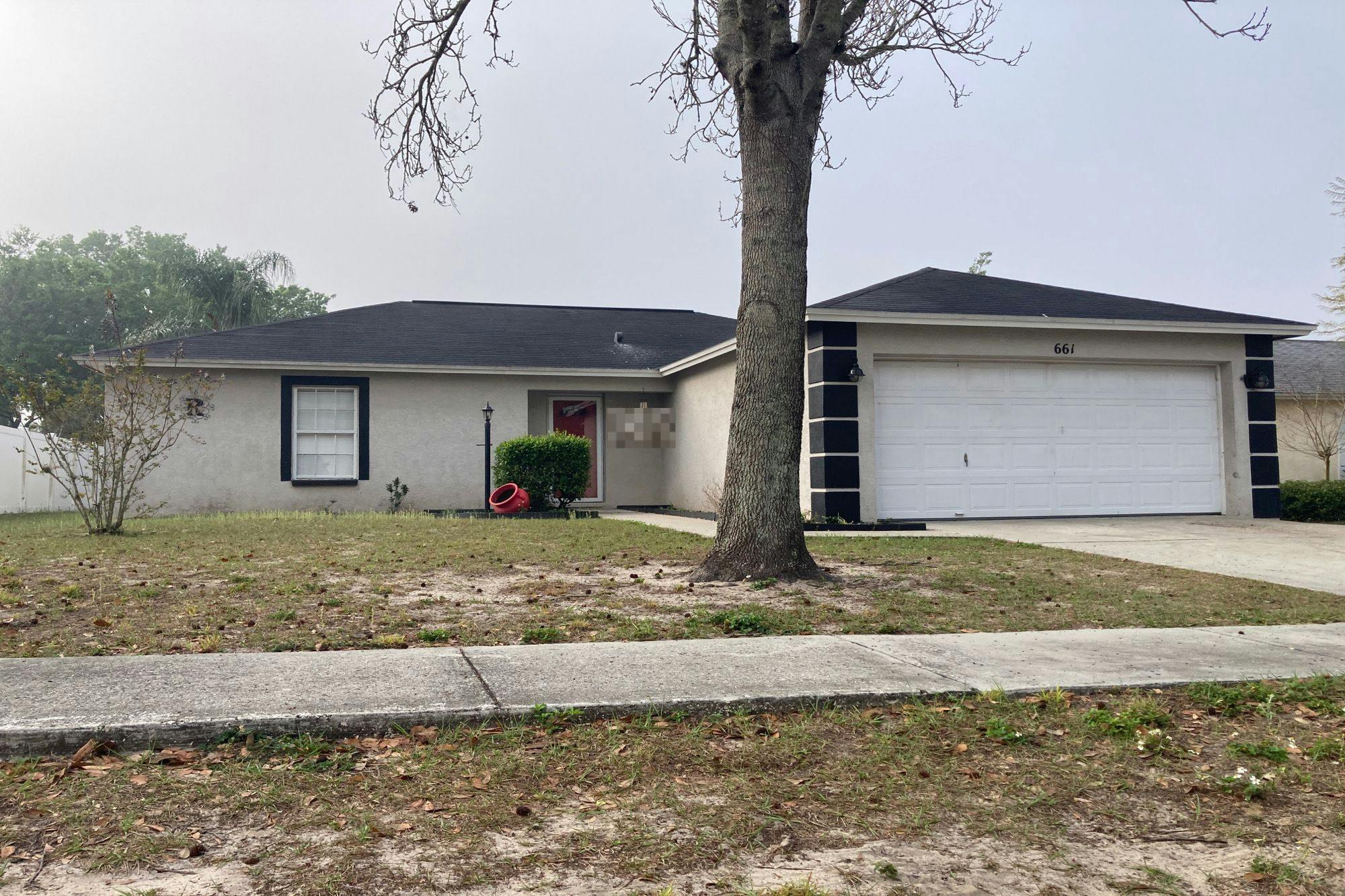 Lakemont Dr, Brandon, FL 33510