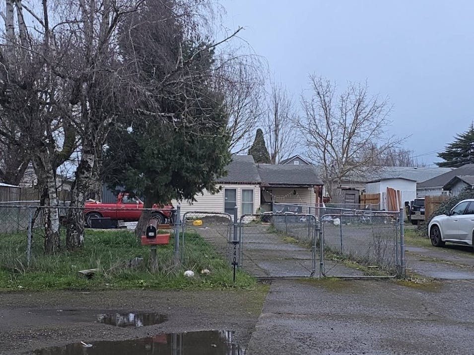 240 Grand St Independence, OR 97351, Polk County