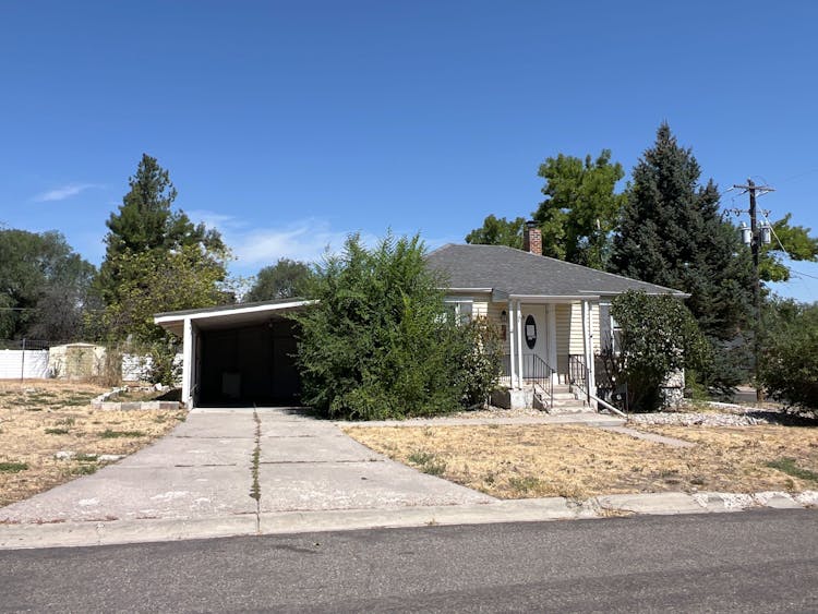 6 Maplewood Ave Pocatello, ID 83204, Bannock County