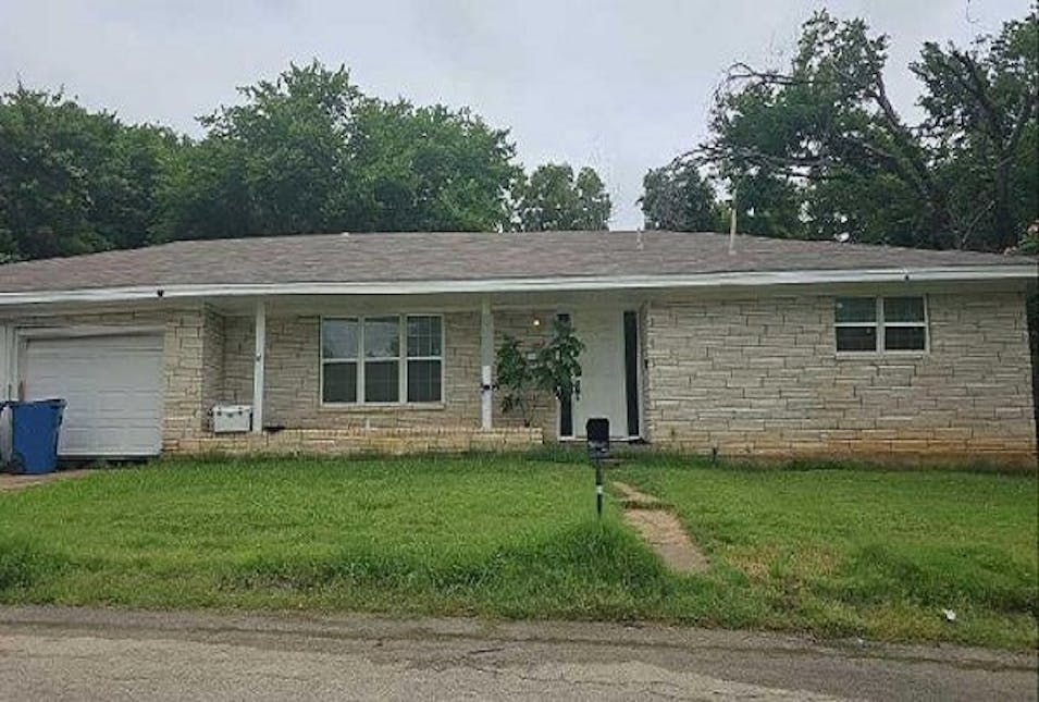 108 E 3rd Street Keene, TX 76059, Johnson County