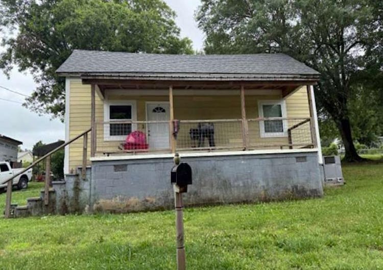 112 Overbrook St Pickens, SC 29671, Pickens County