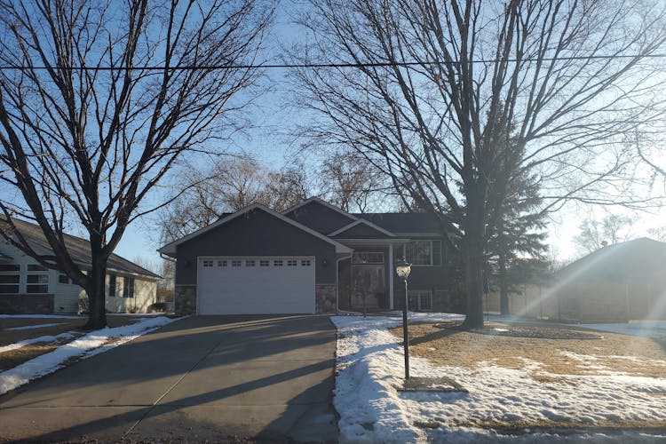 612 4th St W Monticello, MN 55362, Wright County