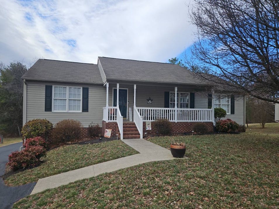 340 Sunflower Dr. Vinton, VA 24179, Roanoke County