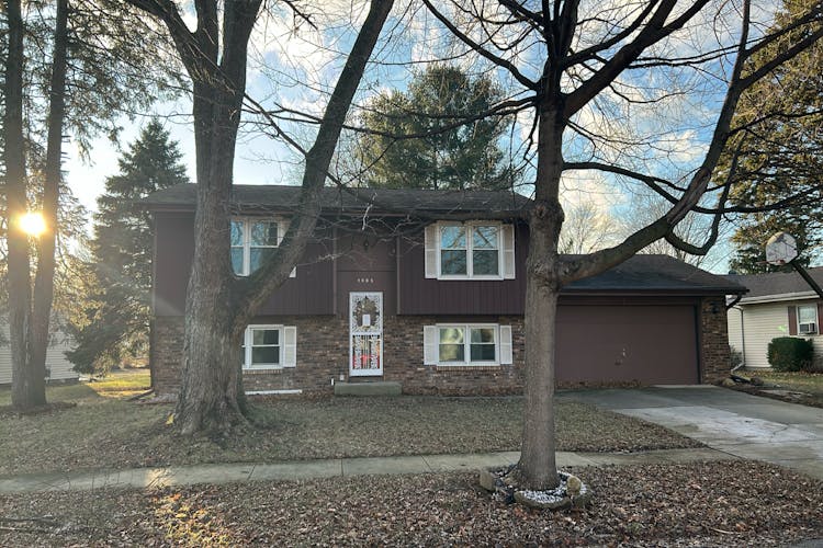 1085 Mallard Dr Bradley, IL 60915, Kankakee County