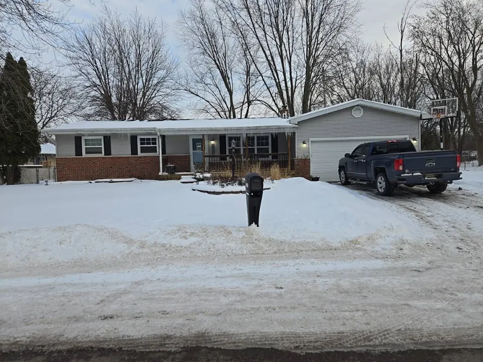 3283 Brookgate Dr Flint, MI 48507, Genesee County