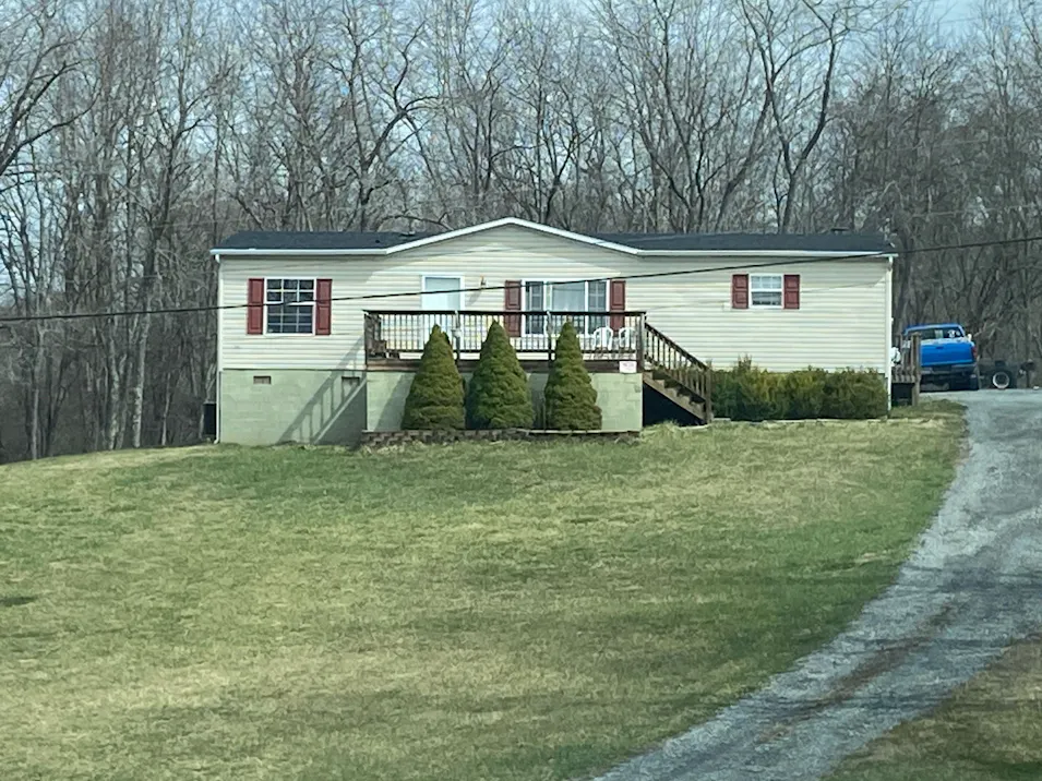 2512 Sinking Creek Rd Crawley, WV 24931, Greenbrier County