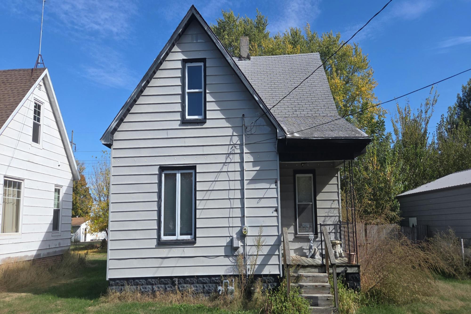 9th St, Cuba, IL 61427