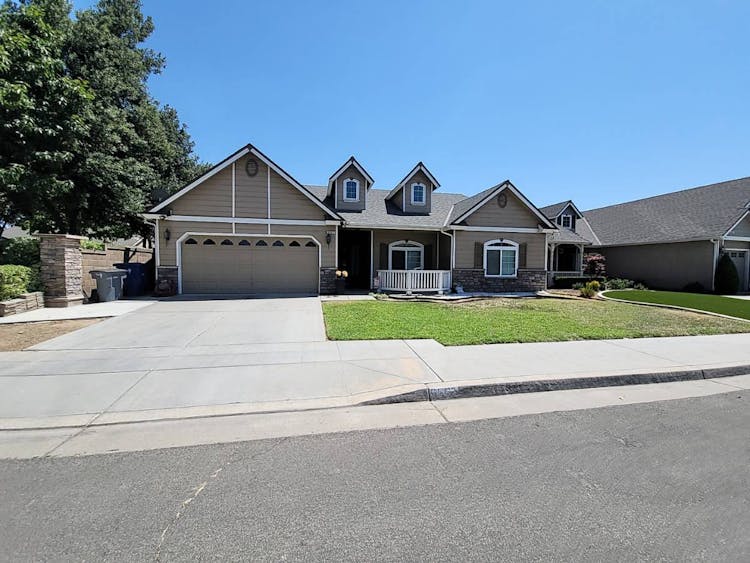6597 E Montecito Ave Fresno, CA 93727, Fresno County