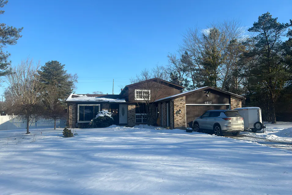 4612 Crutchfield Dr Saginaw, MI 48638, Saginaw County