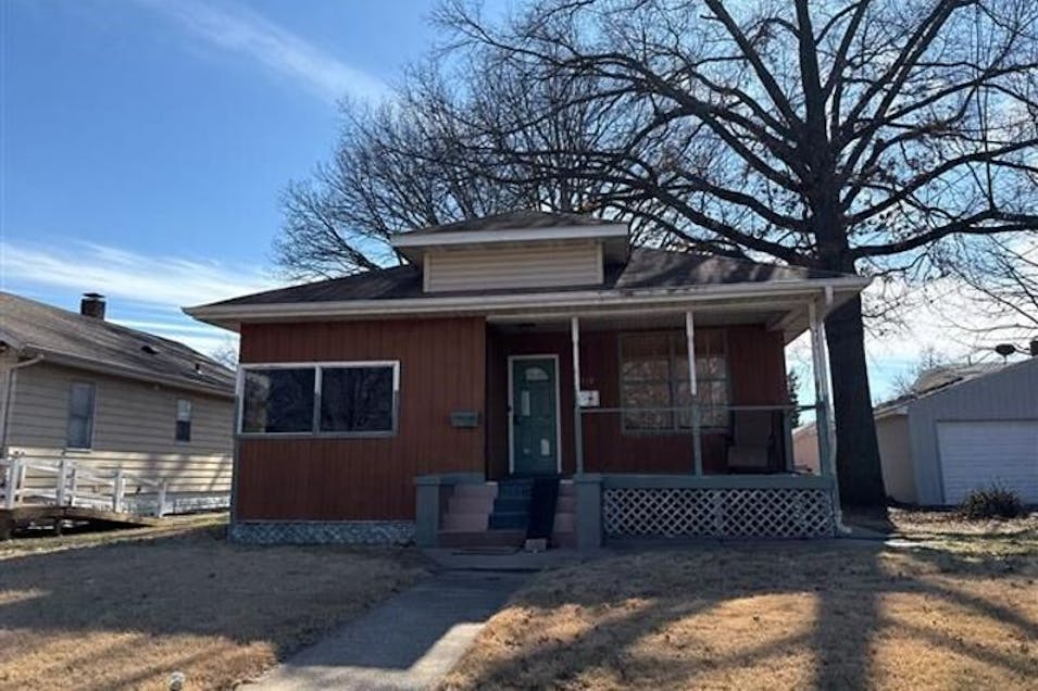 2515 Amelia Alton, IL 62002, Madison County