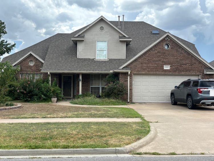 102 NE 52nd St Lawton, OK 73507, Comanche County