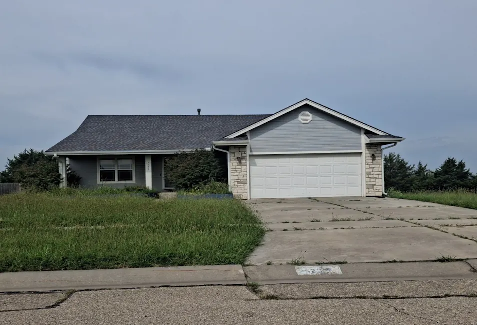 2526 Deer Trl. Junction City, KS 66441, Geary County