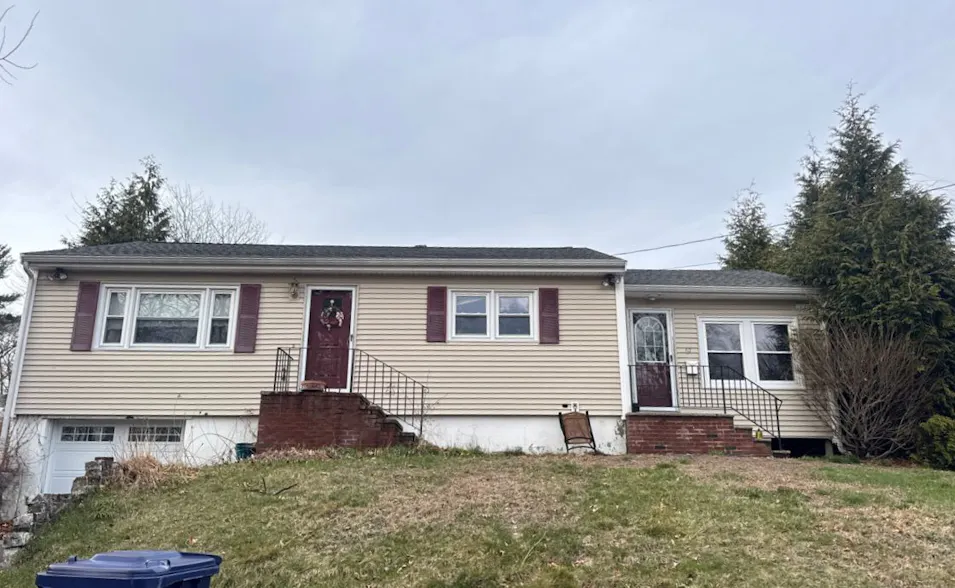 67 Charles Street Dracut, MA 01826, Middlesex County