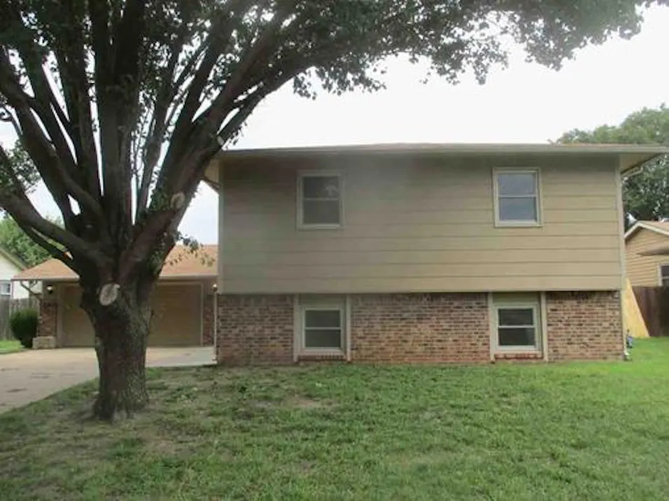 8604 E Wassall St Wichita, KS 67210, Sedgwick County