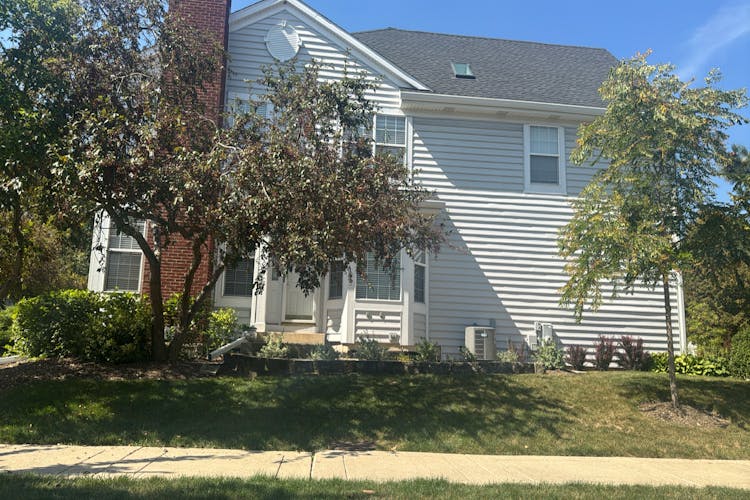 72 Allerton Dr Schaumburg, IL 60194, Cook County