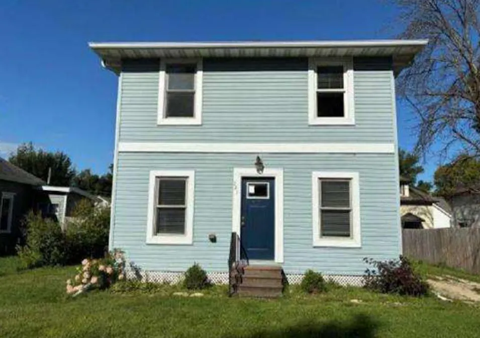 221 11th Ave NE Rochester, MN 55906, Olmsted County