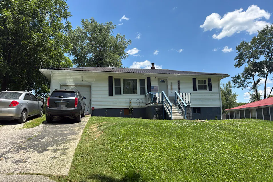 952 S Roosevelt St French Lick, IN 47432, Orange County