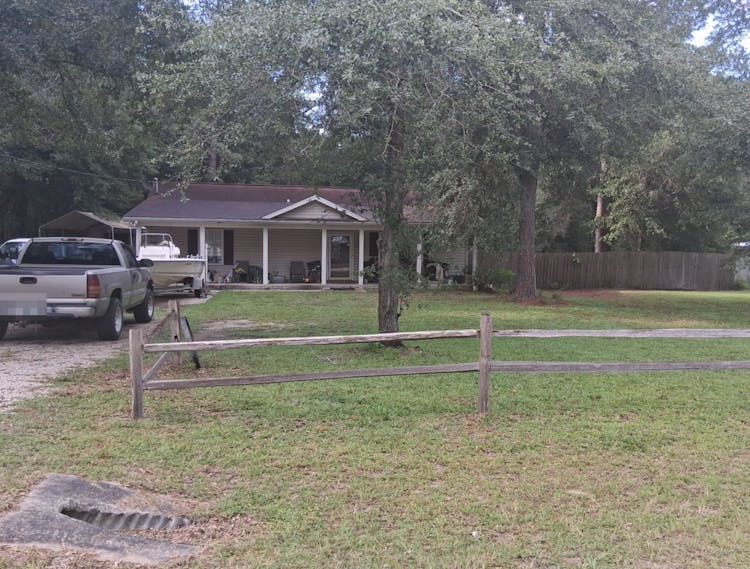 44 Weeping Willow Court Crawfordville, FL 32327, Wakulla County