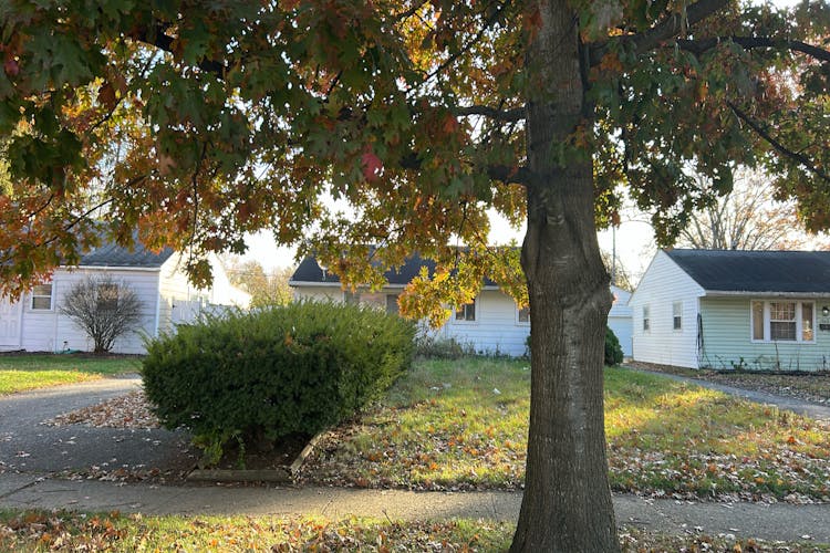 1054 S Hampton Rd Columbus, OH 43227, Franklin County