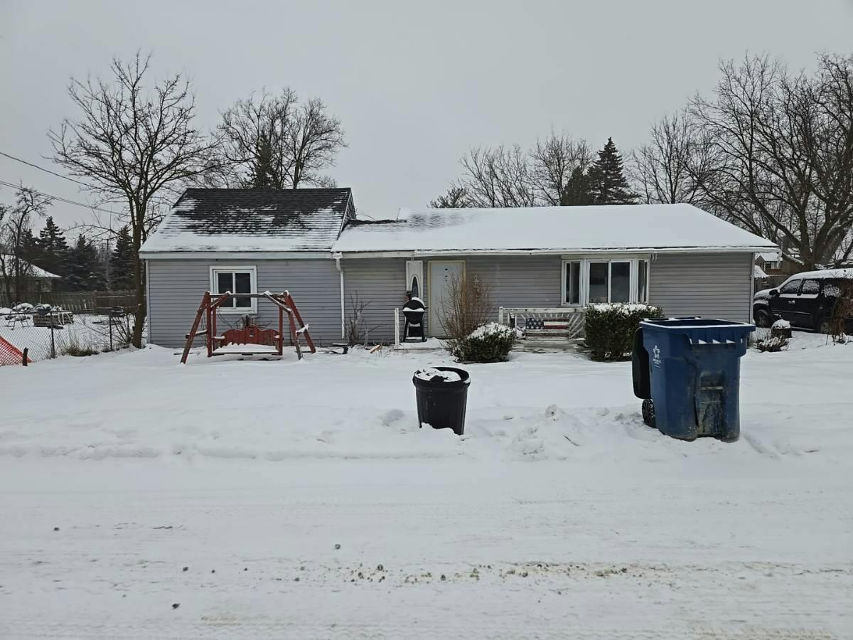 Harriet St, Mount Morris, MI 48458