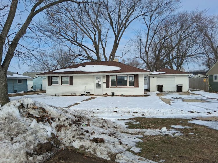 406 West 20th Street Rock Falls, IL 61071, Whiteside County