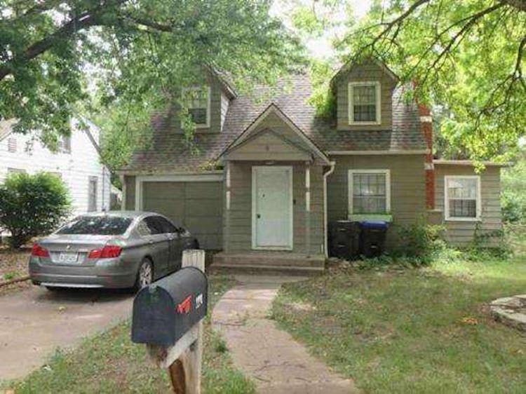 2220 SE Virginia Ave Topeka, KS 66605, Shawnee County