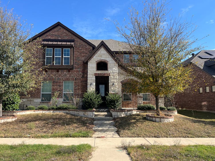 110 Sweetleaf Drive Red Oak, TX 75154, Ellis County