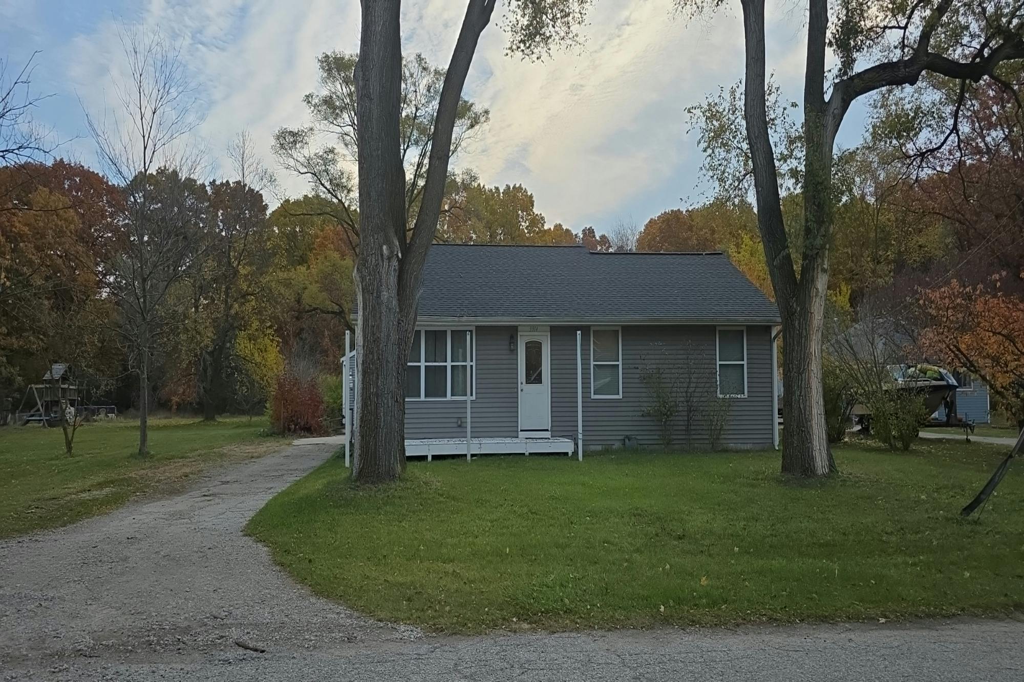 Buck St, Norton Shores, MI 49444