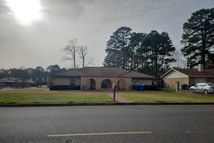 207 Warren Drive Marshall, TX 75672, Harrison County