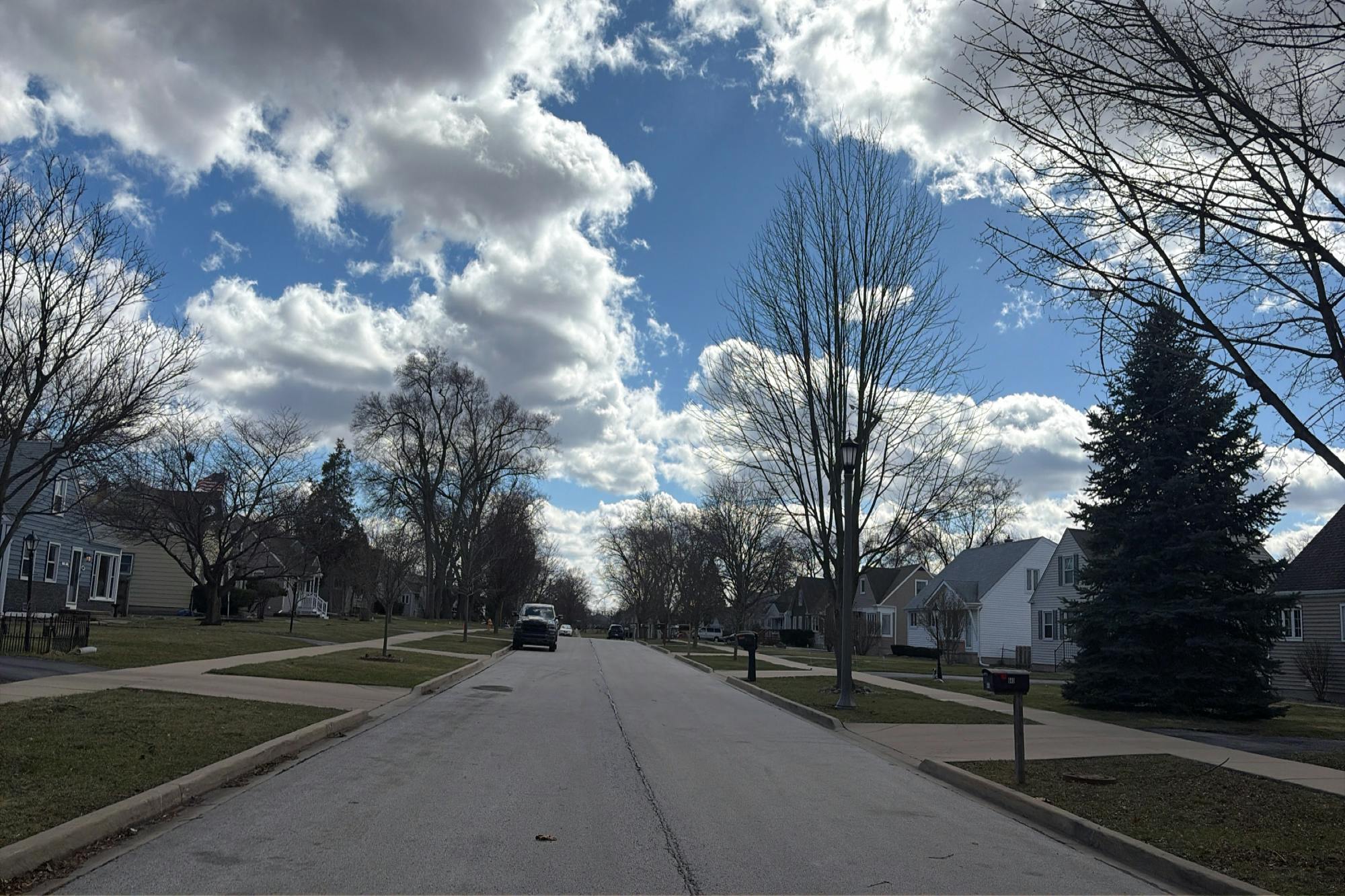 Edgewood Ave, Lombard, IL 60148