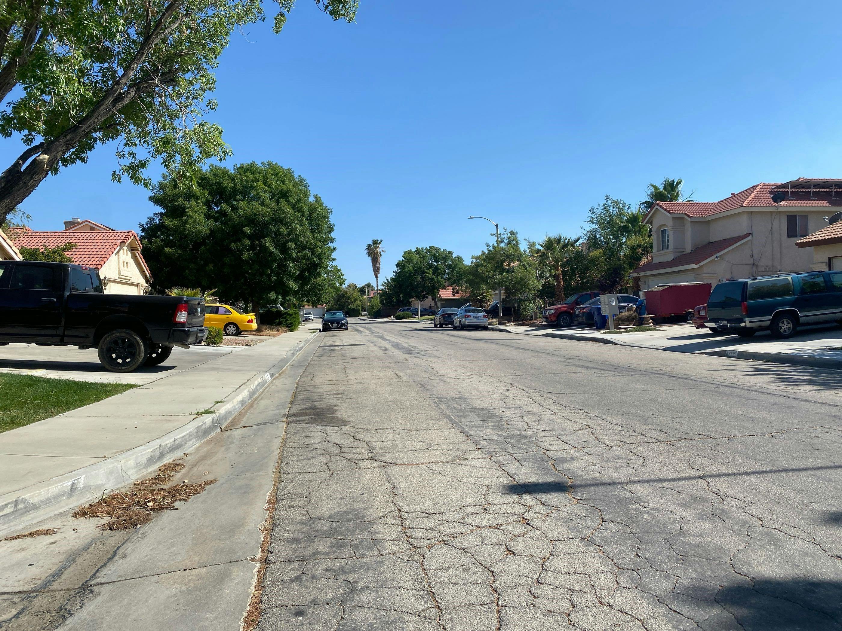 8th St, Lancaster, CA 93535
