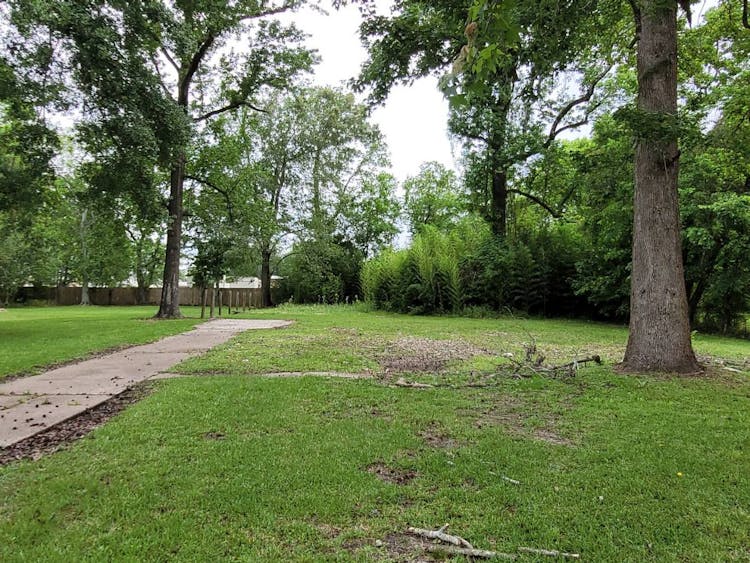 5246 Glen Oaks Dr, Baton Rouge, LA, 70811, USA