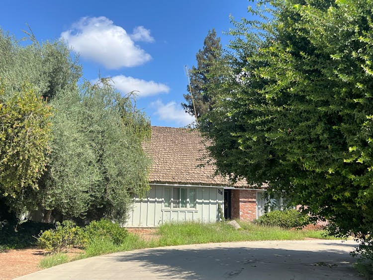 718 E Myer Ave Exeter, CA 93221, Tulare County