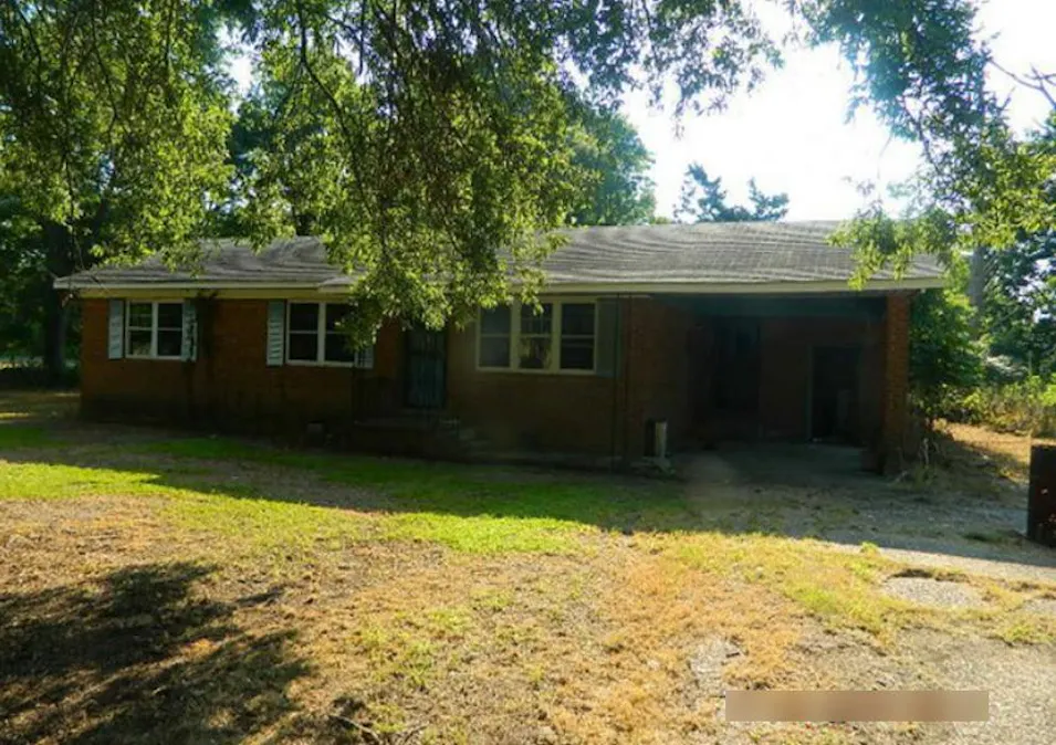 315 E Parkin Ave Parkin, AR 72373, Cross County