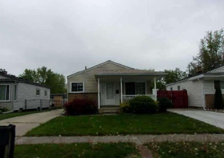 23405 Allor Street Saint Clair Shores, MI 48082, Macomb County