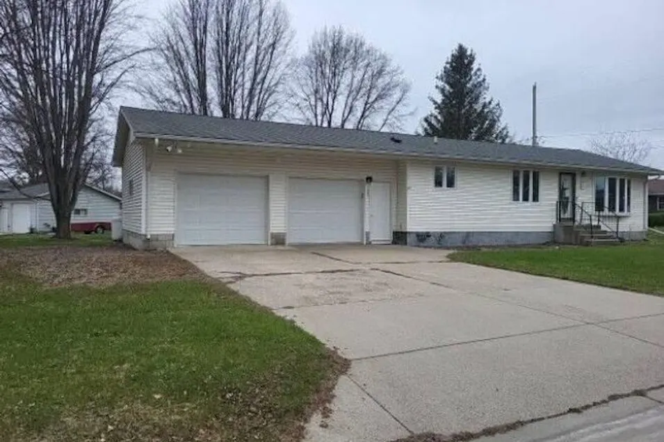 690 10th St Granite Falls, MN 56241, Yellow Medicine County