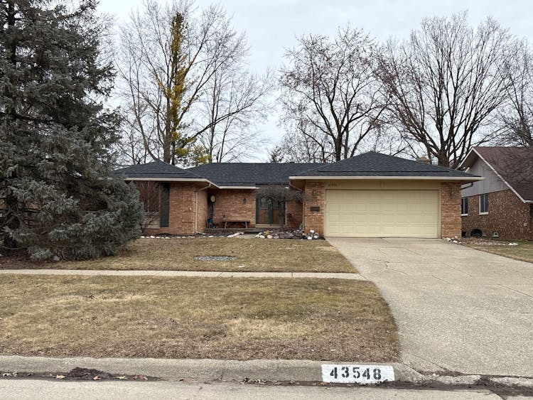 43548 Hanford Rd Canton, MI 48187, Wayne County