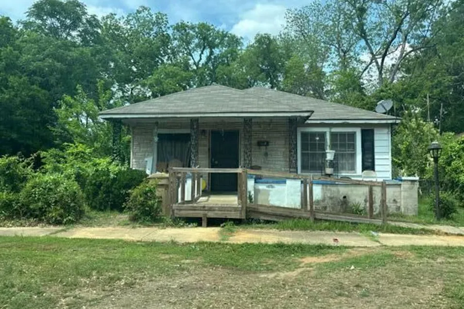 1927 Philpot Selma, AL 36701, Dallas County