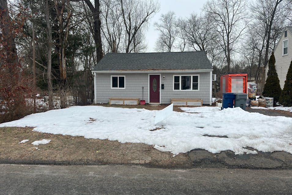 33 Norton Place Plainville, CT 06062, Hartford County