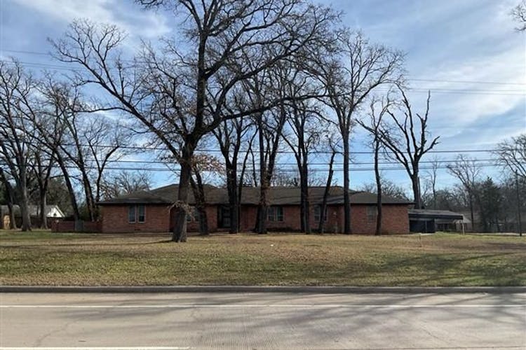 345 S Hillcrest Dr Sulphur Springs, TX 75482, Hopkins County