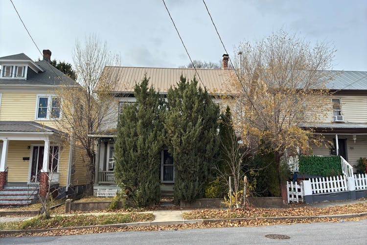 713 New York Ave Martinsburg, WV 25401, Berkeley County