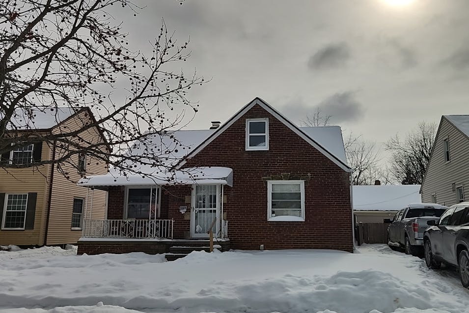 13901 Wainstead Ave Cleveland, OH 44111, Cuyahoga County