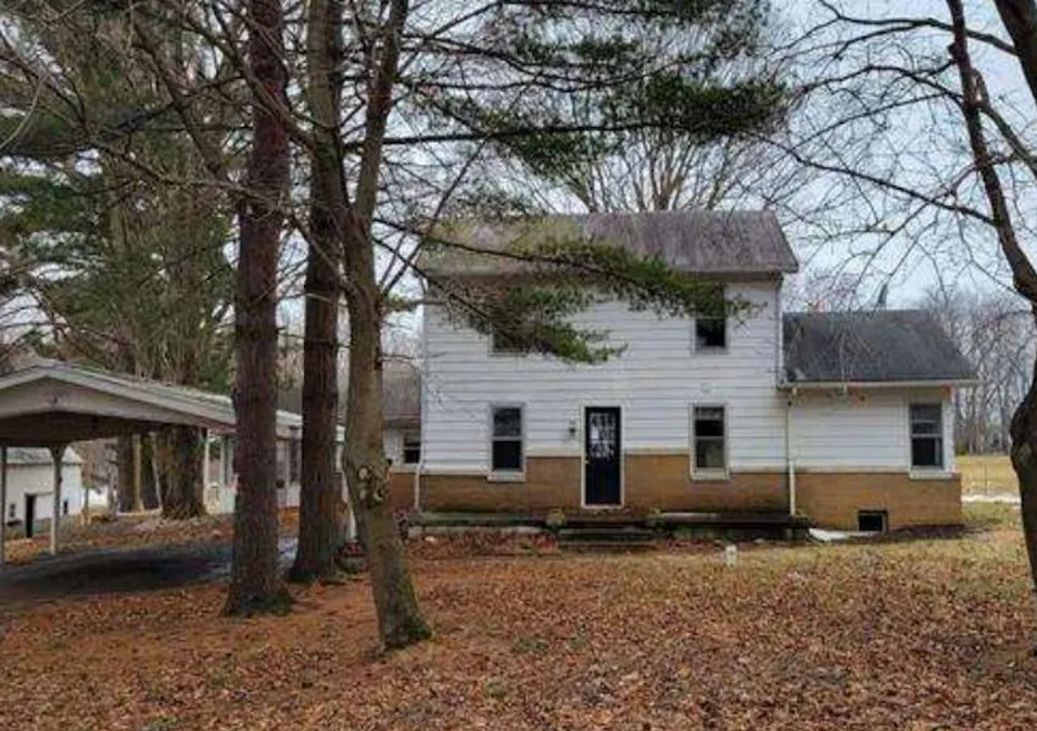 1175 S 450 E Pierceton, IN 46562, Kosciusko County