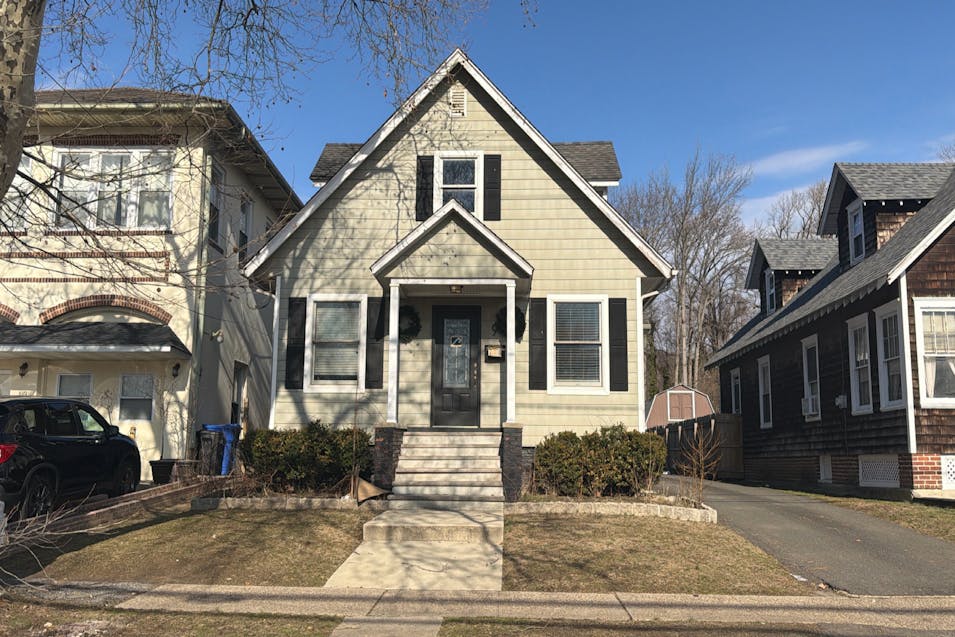 9 Lenola Rd Moorestown, NJ 08057, Burlington County